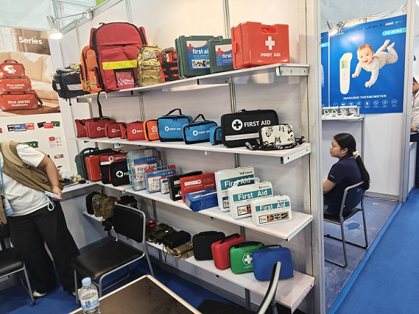 FÖR OMEDELBAR LIVERING Håll dig redo med Essential 72-hour Emergency Kit från ReadyGuard Solutions