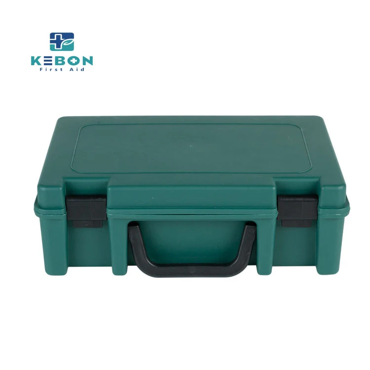Grönt plast första hjälpen kit